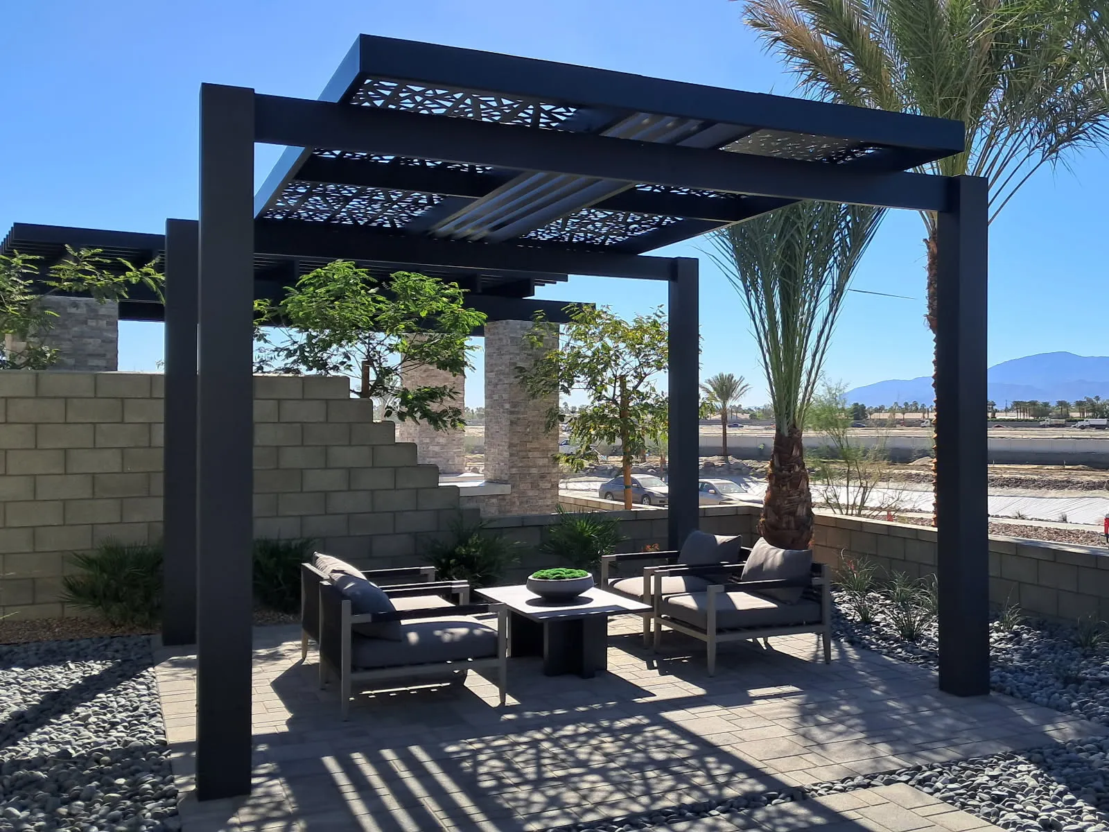 4K freestanding Soleil decorative panels for a premium outdoor space