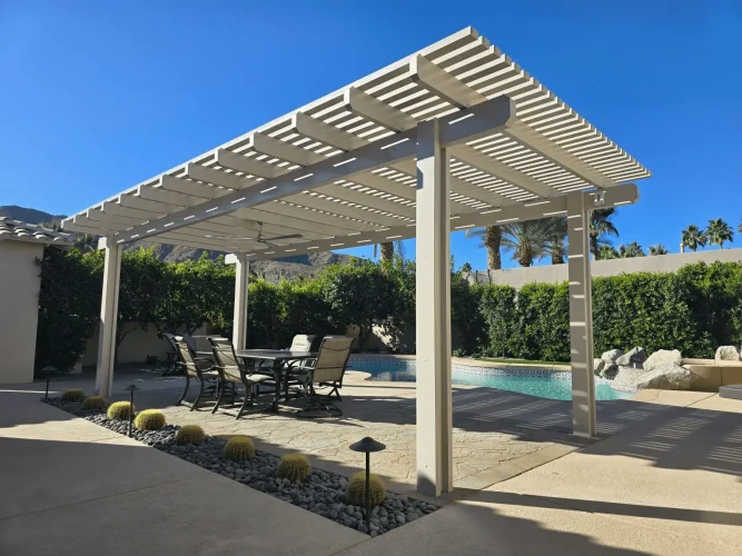 Freestanding pergola with miter ends